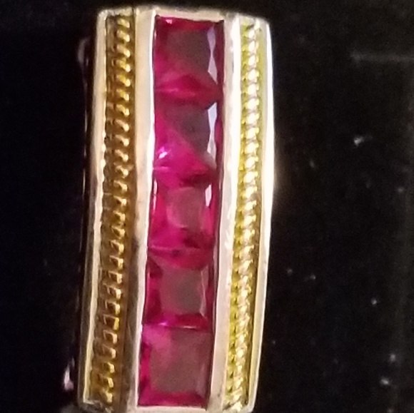 VINTAGE Lab Created Ruby Band Ring UNISEX - Picture 2 of 3